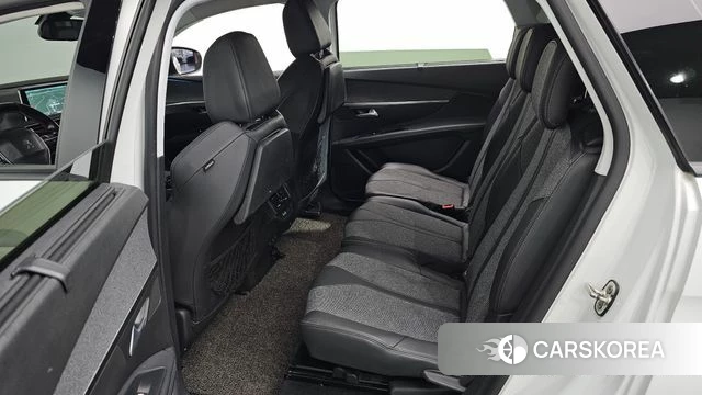 Peugeot 5008 second generation 2020 Белый из Кореи, фото 3