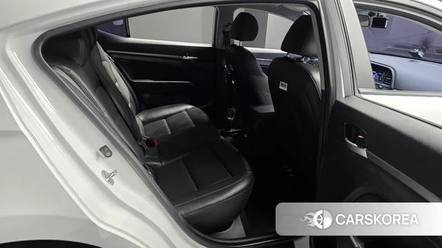 Hyundai The New Avante AD 2018 Белый из Кореи, фото 2