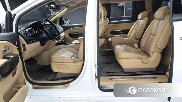 Kia The New Carnival 2018 Белый из Кореи, фото 2