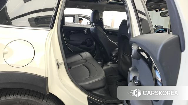 Mini Cooper 2018 Жемчужный цвет из Кореи, фото 2