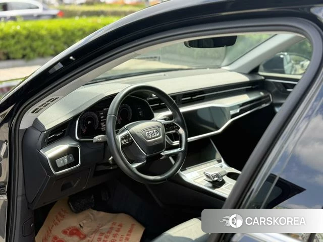 Audi A6 2020 Черный из Китая, фото 2