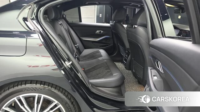 BMW 3 Series (G20) 2021 Черный из Кореи, фото 2