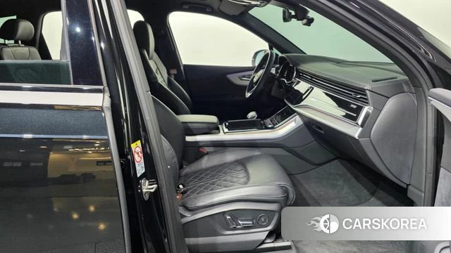 Audi Q7 (4M) 2023 Черный из Кореи, фото 2