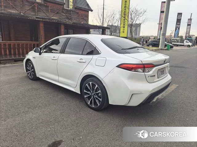 Toyota Levin 2021 Белый из Китая, фото 2