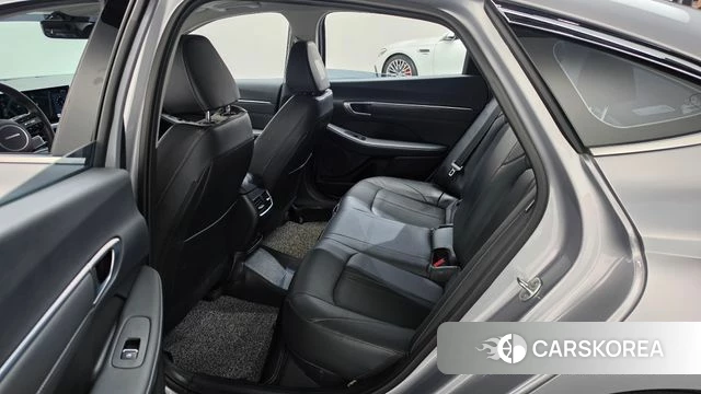 Hyundai Sonata D Edge (DN8) 2025 Серебристо-серый из Кореи, фото 2