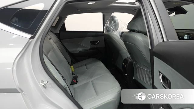 Hyundai Kona Electric (SX2) 2024 Серебристо-серый из Кореи, фото 2