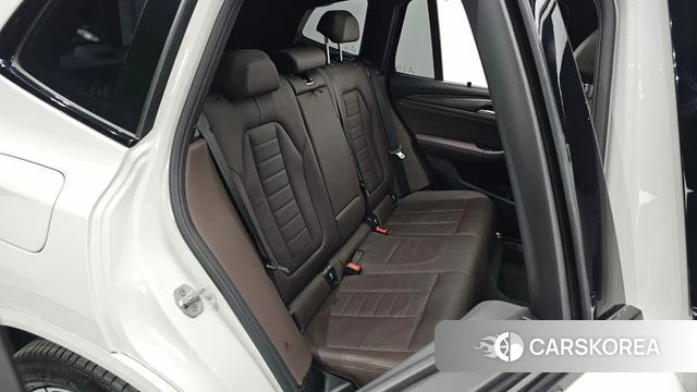 BMW X3 (G01) 2022 Белый из Кореи, фото 2