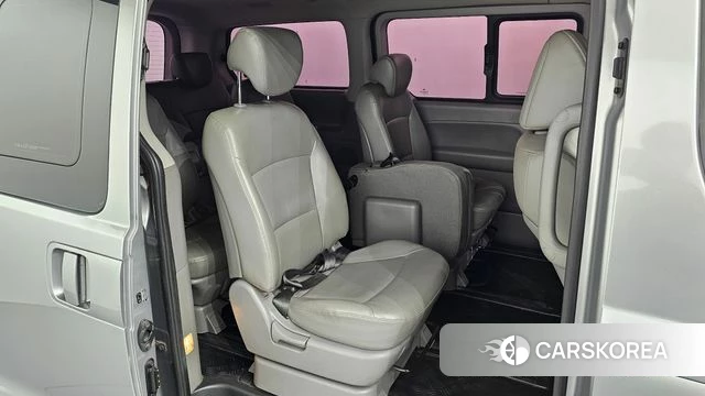 Hyundai The New Grand Starex 2018 Серебристо-серый из Кореи, фото 2