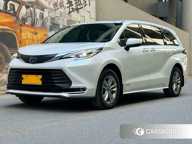 Toyota Sienna 2024 Белый из Китая, фото 2