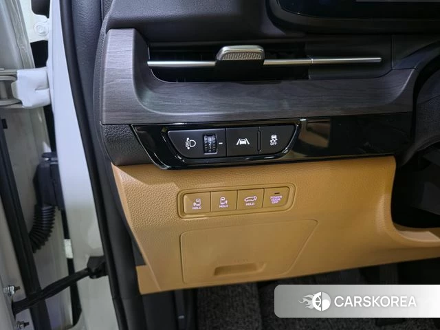 Kia Carnival 4th generation 2023 Белый из Кореи, фото 2