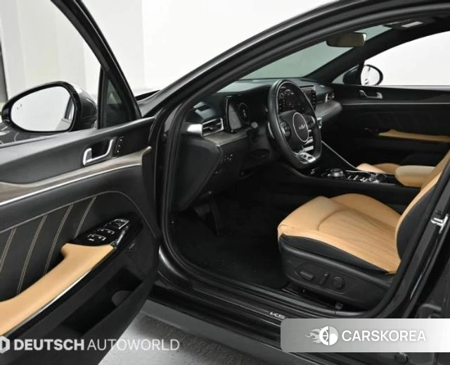 Kia K5 3rd generation 2023 Серый из Кореи, фото 2
