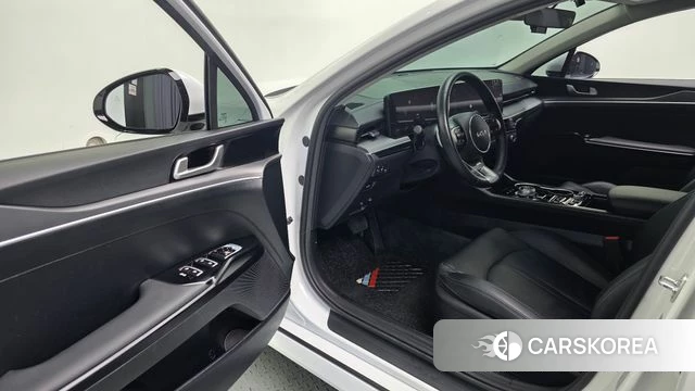 Kia The New K5 3rd generation 2025 Белый из Кореи, фото 2