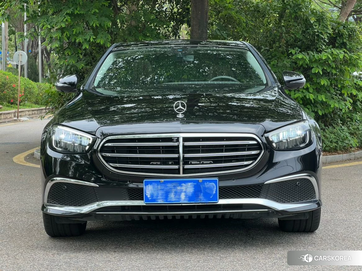 Mercedes-Benz E-Class 2021 Черный из Китая, фото 2
