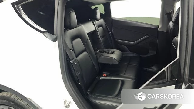 Tesla Model Y 2021 Белый из Кореи, фото 2