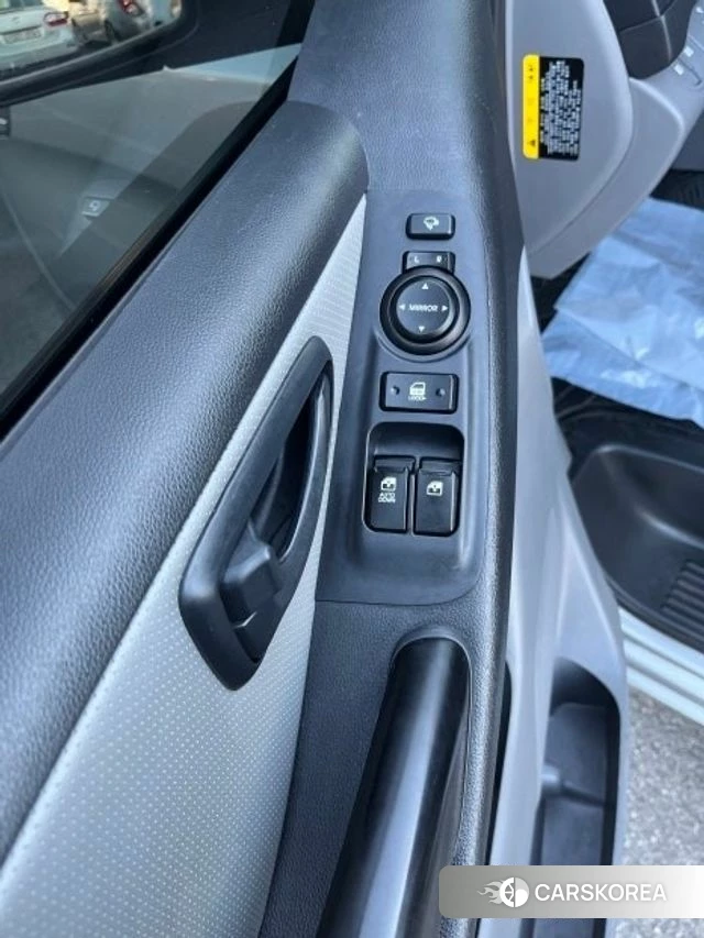 Hyundai The New Grand Starex 2019 Серебристо-серый из Кореи, фото 2
