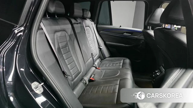 BMW X3 (G01) 2023 Черный из Кореи, фото 2