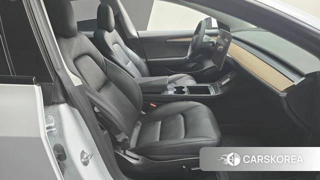 Tesla Model 3 2022 Белый из Кореи, фото 2