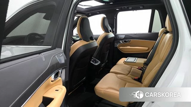 Volvo XC90 second Generation 2023 Белый из Кореи, фото 2