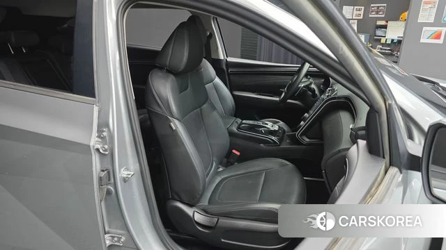 Hyundai Tucson (NX4) 2021 Серебряный из Кореи, фото 2