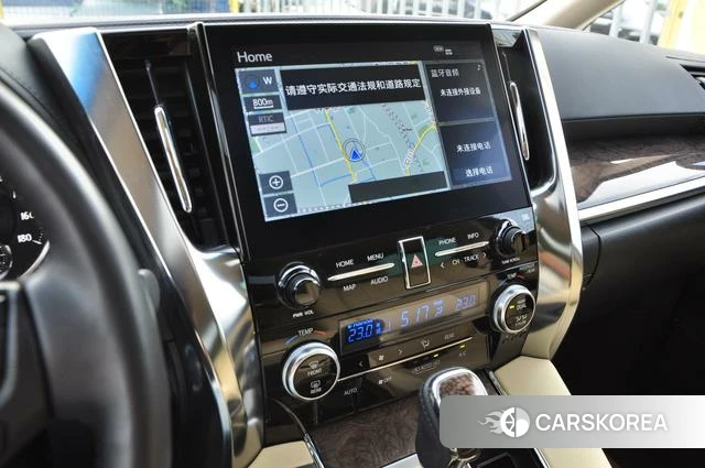 Toyota Alphard 2022 Белый из Китая, фото 2
