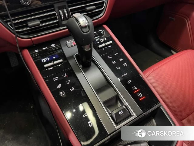 Porsche Macan 2022 Черный из Кореи, фото 2