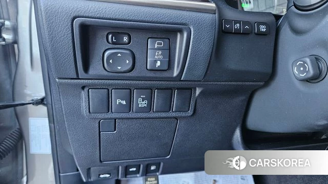 Lexus New ES300h 2018 Песочный из Кореи, фото 2