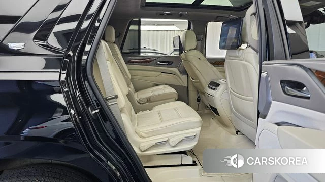 Cadillac Escalade 5th Generation 2022 Черный из Кореи, фото 2