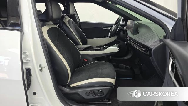 Kia EV6 2022 Белый из Кореи, фото 2