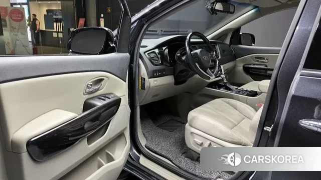 Kia The New Carnival 2018 Серый из Кореи, фото 2