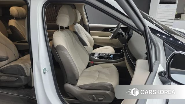 Kia The New Carnival 4th Generation 2025 Белый из Кореи, фото 2