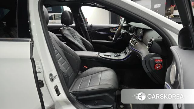 Mercedes-Benz E-Class W213 2022 Белый из Кореи, фото 2