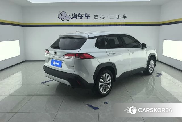 Toyota Corolla 2024 Белый из Китая, фото 2