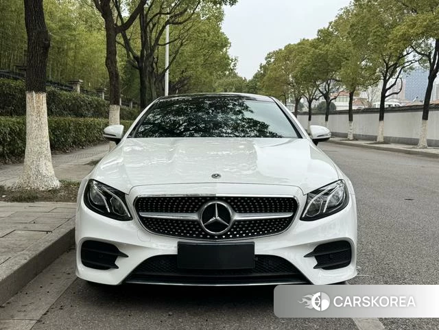 Mercedes-Benz E-Class 2021 Белый из Китая, фото 2