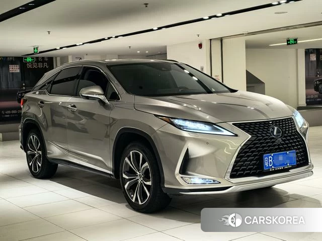 Lexus RX 2022 Серебристо-серый из Китая, фото 2