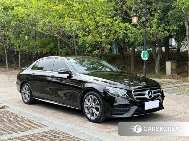 Mercedes-Benz E-Class 2020 Черный из Китая, фото 2