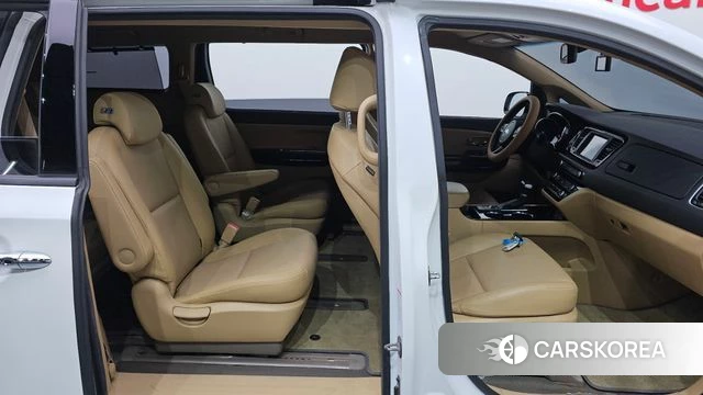 Kia The New Carnival 2019 Белый из Кореи, фото 2
