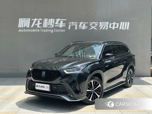 Toyota Crown 2023 Черный из Китая, фото 2