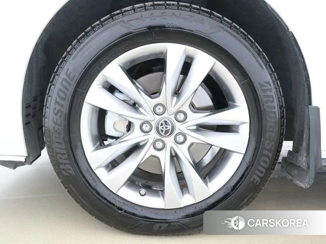 Toyota Sienna 2022 Белый из Китая, фото 2