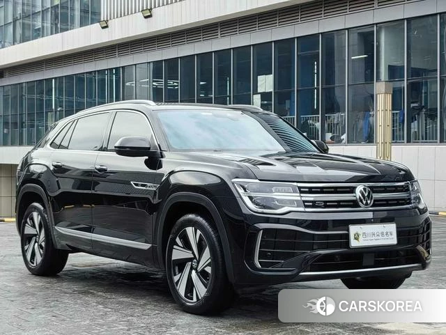 Volkswagen Teramont 2024 Черный из Китая, фото 2