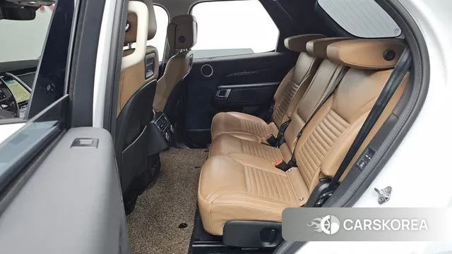 Land Rover Discovery 5 2022 Белый из Кореи, фото 2