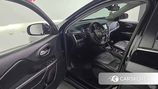 Jeep Cherokee (KL) 2018 Черный из Кореи, фото 2