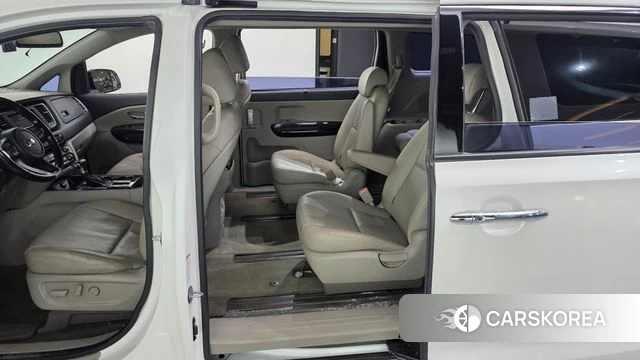 Kia The New Carnival 2019 Белый из Кореи, фото 2