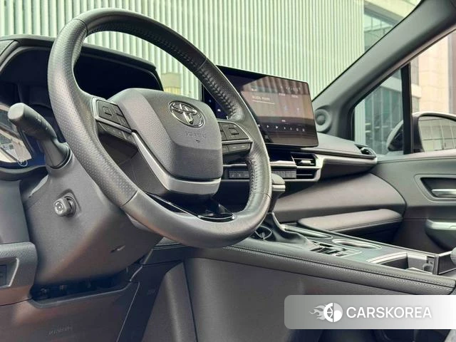 Toyota Sienna 2022 Шампань из Китая, фото 2