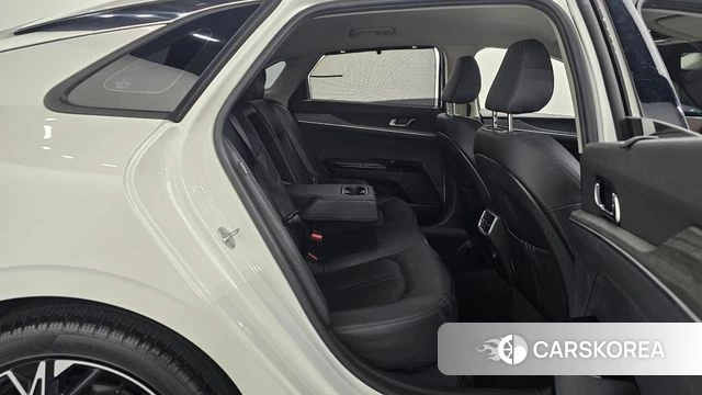 Kia The New K5 3rd generation 2024 Белый из Кореи, фото 2