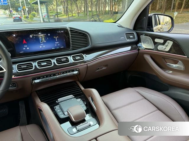 Mercedes-Benz GLE 2024 Черный из Китая, фото 2