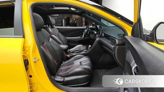 Hyundai Veloster (JS) 2019 Желтый из Кореи, фото 2