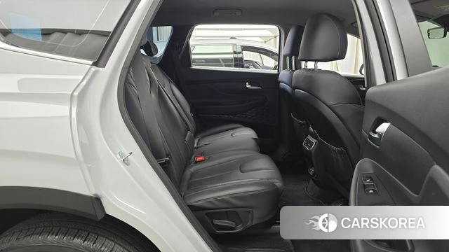 Hyundai The New Santa Fe 2023 Серебристо-серый из Кореи, фото 2