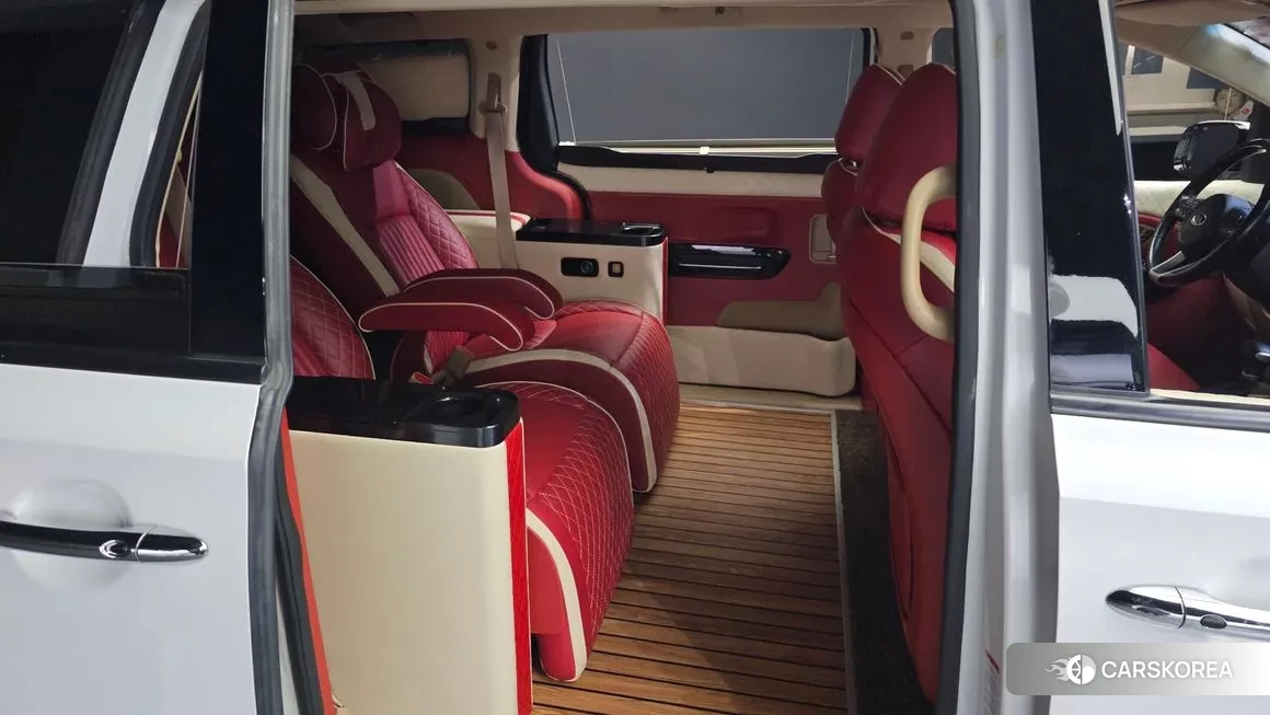 Kia The New Carnival 2018 Белый из Кореи, фото 2