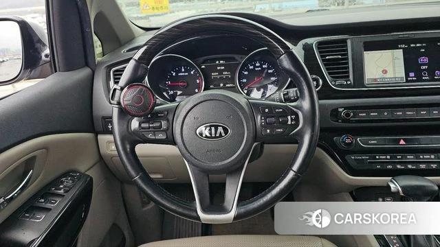 Kia The New Carnival 2019 Серебряный из Кореи, фото 2