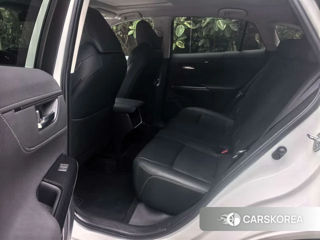 Toyota Venza 2023 Белый из Китая, фото 2